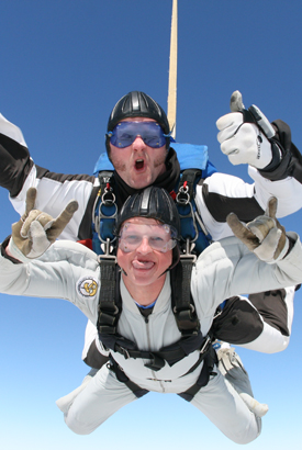 UK Parachuting & Skydiving UK Parachuting & Skydiving